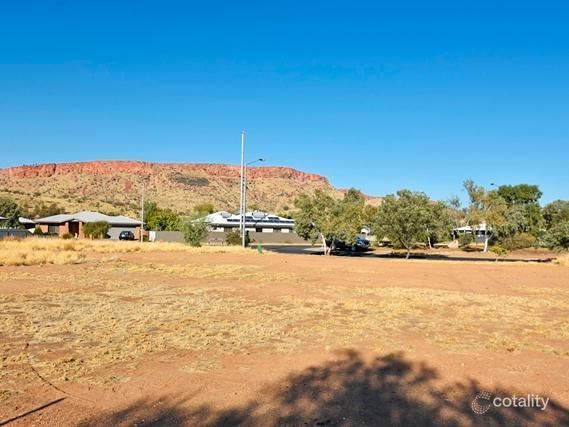 4 Teague Cres, Larapinta, NT 0875