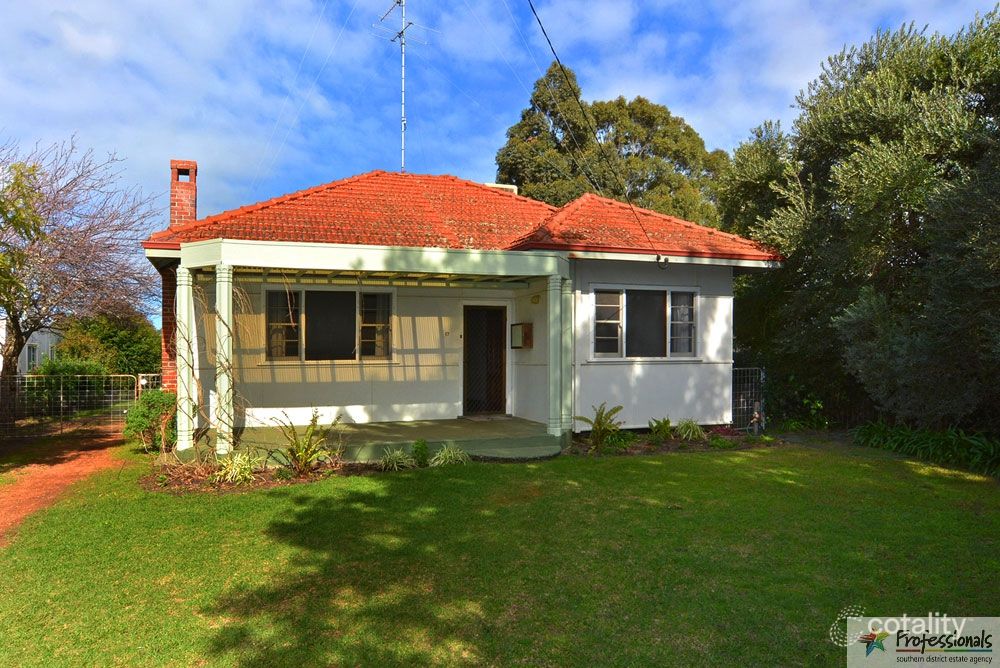 17 Buckby Rd, Harvey, WA 6220