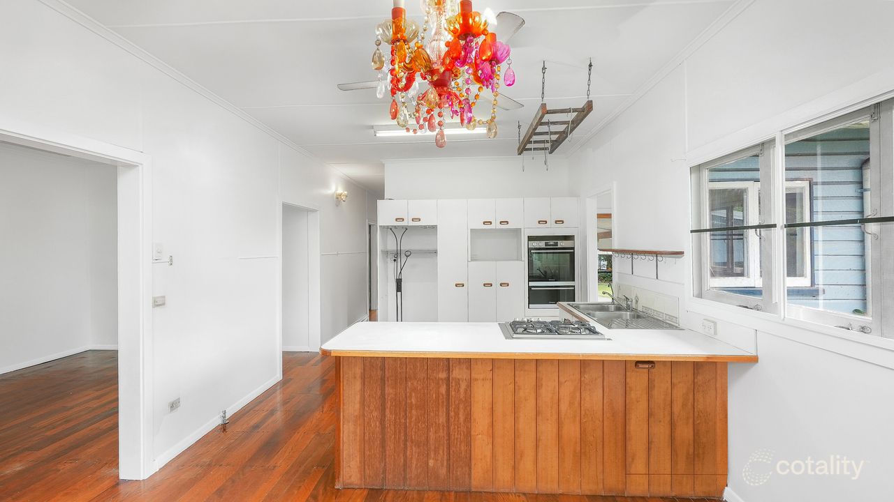 34 Macilwraith St, Manoora, QLD 4870