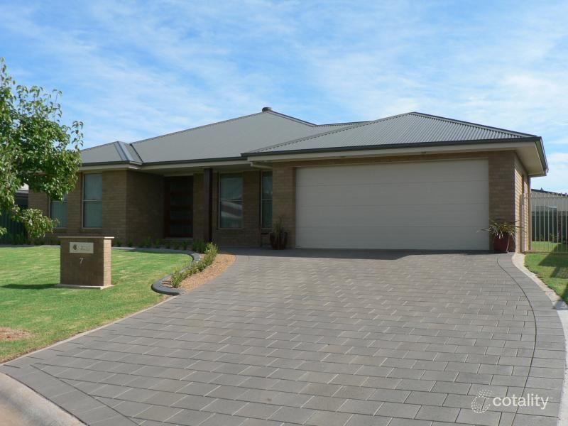7 Ripple Ct, Dubbo, NSW 2830