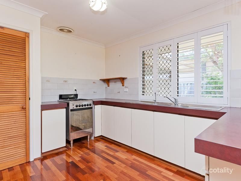 48 Sporing Way, Hillarys, WA 6025