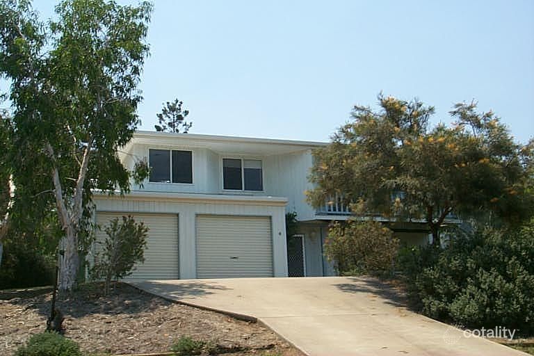 8 Island View Cres, Barlows Hill, QLD 4703