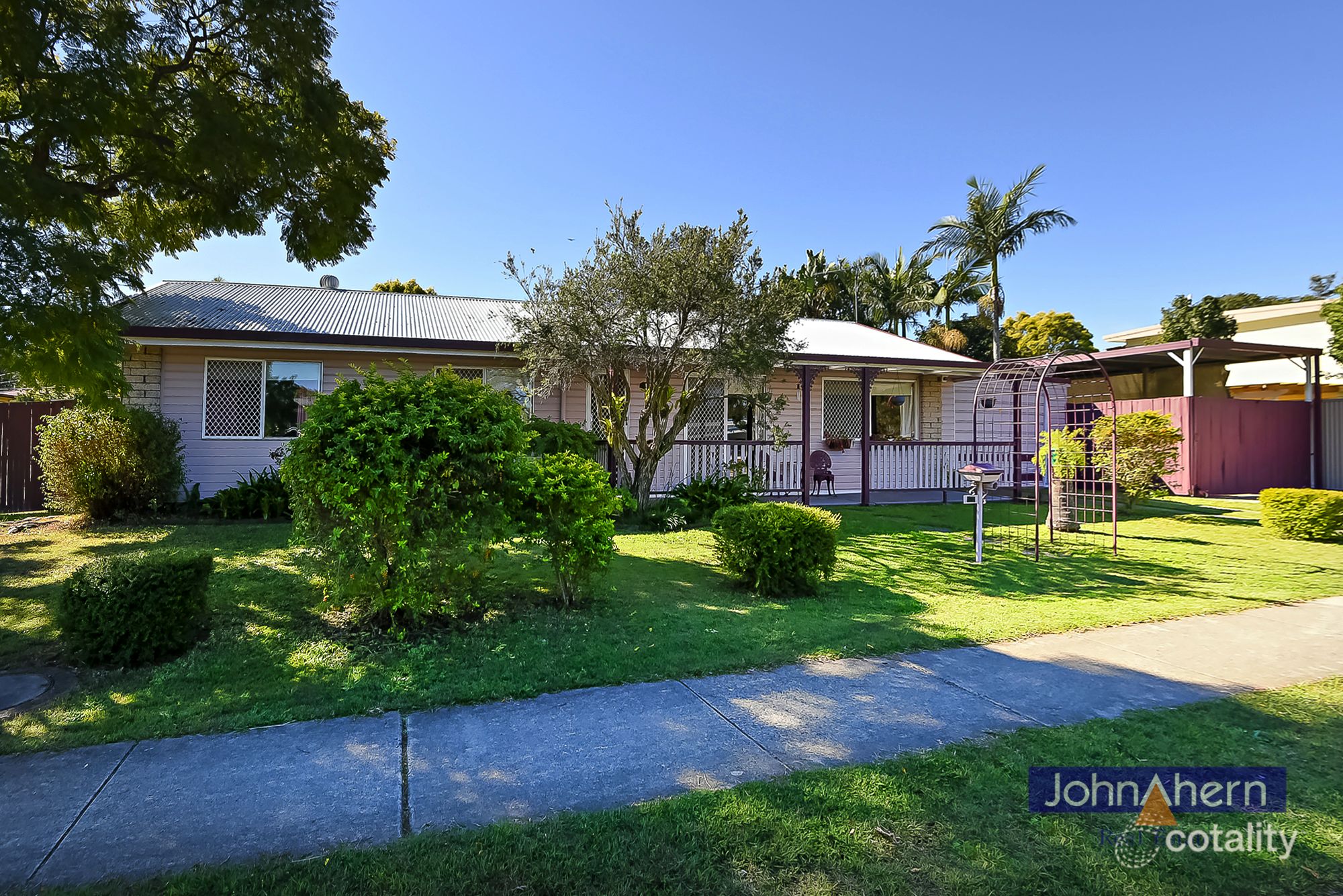 19 Jarrah Cres, Logan Central, QLD 4114