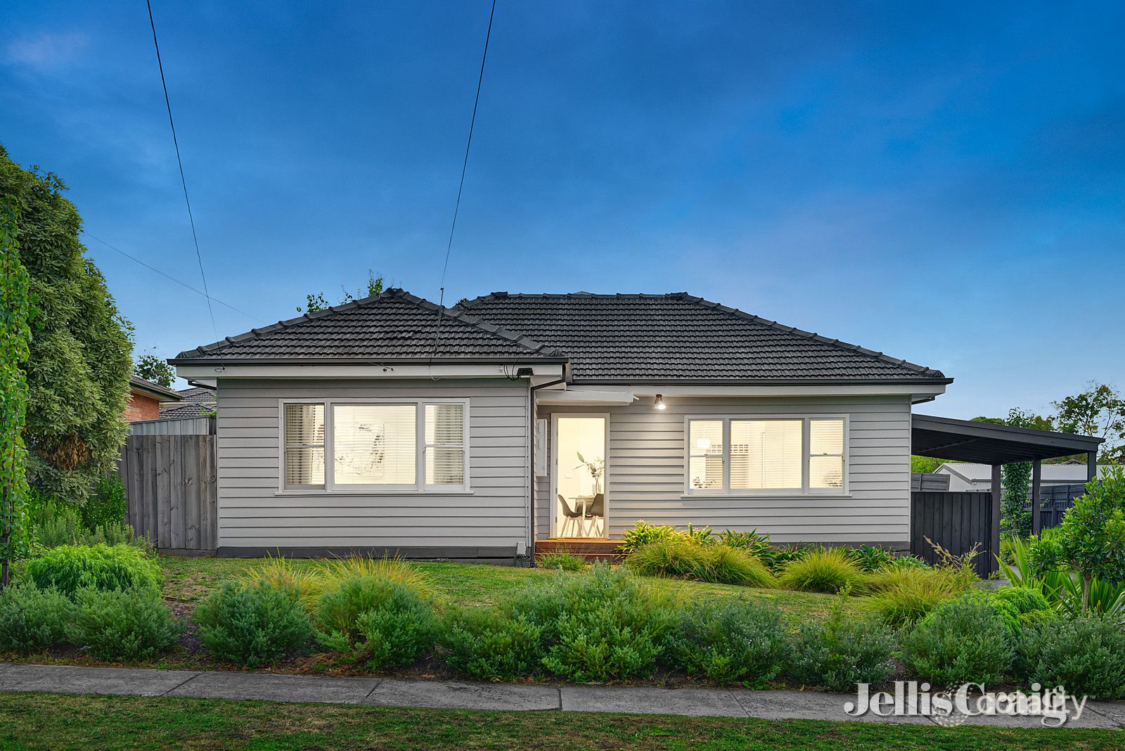 5 Julie Rd, Croydon, VIC 3136