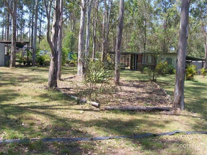 68 Cedar Ave, Esk, QLD 4312