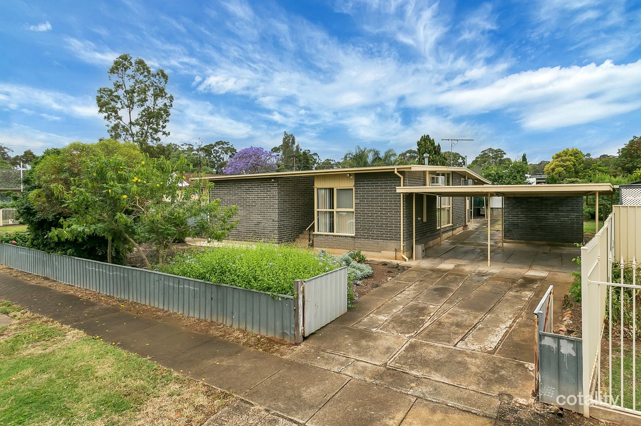 21 Myall Rd, Para Hills, SA 5096