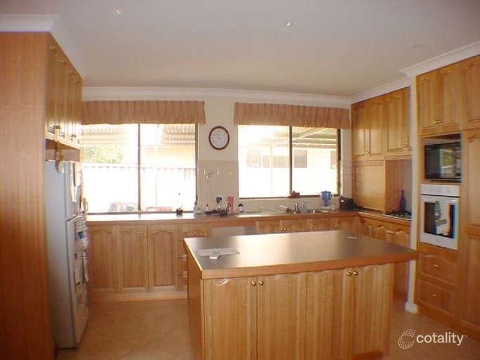 9 Chapman St, Swan View, WA 6056