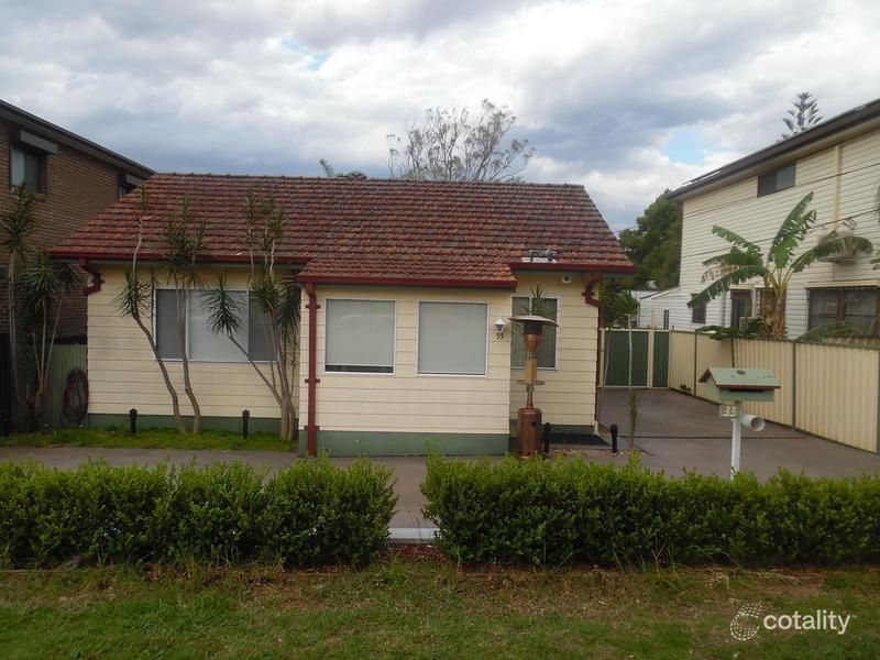 33 Kimberley St, Merrylands, NSW 2160