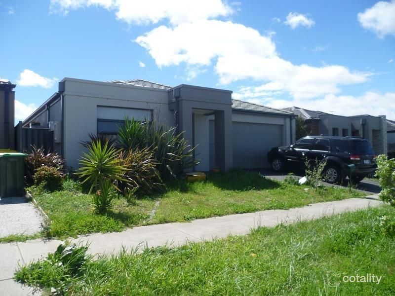 47 Duncombe Park Way, Deer Park, VIC 3023