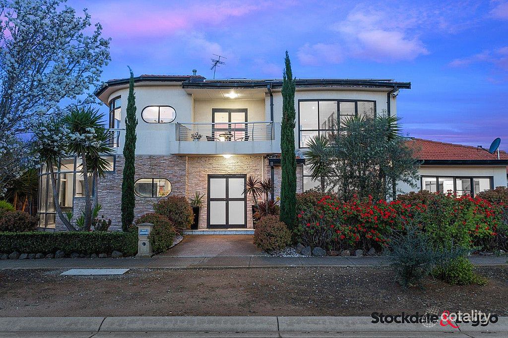 12 Marseilles Way, Point Cook, VIC 3030