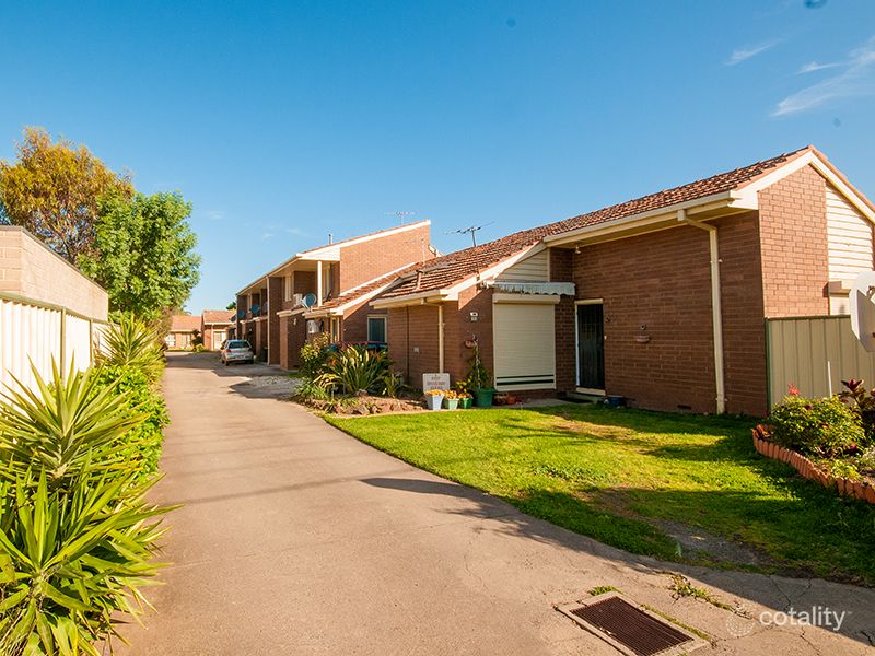 6/27 Deutgam St, Werribee, VIC 3030