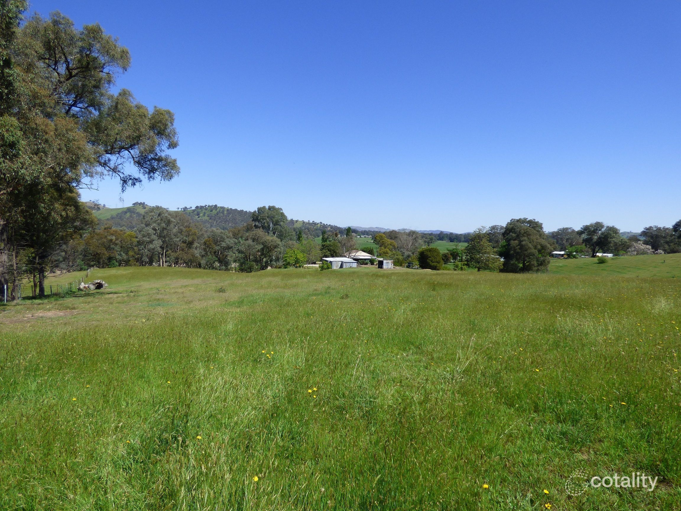 92 Old Ovens Hwy, Myrtleford, VIC 3737