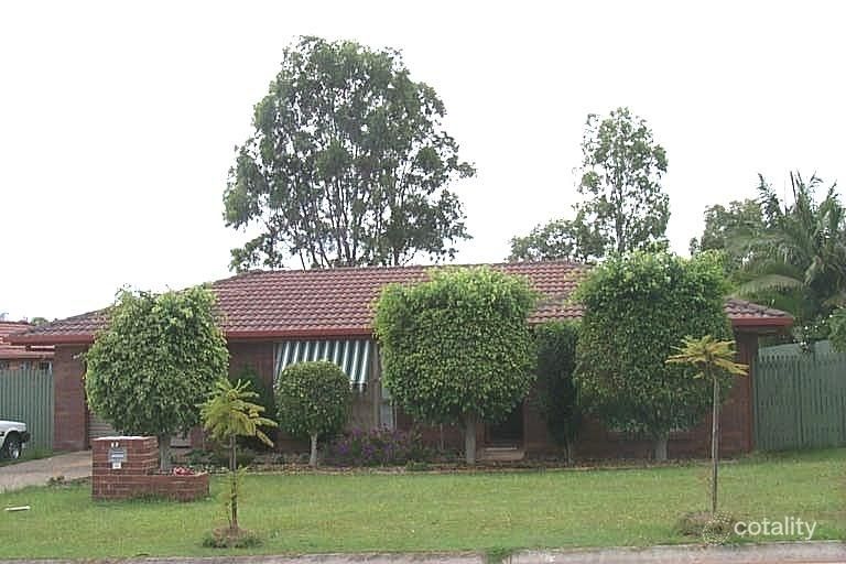 33 Staydar Cres, Meadowbrook, QLD 4131