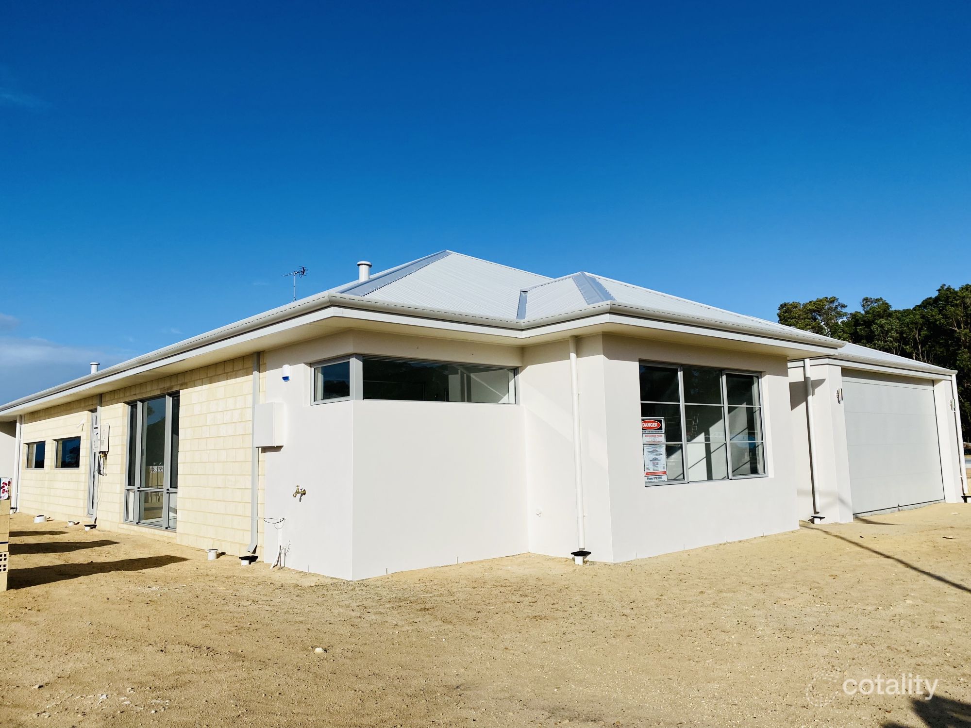 9 Ardfin St, Dunsborough, WA 6281