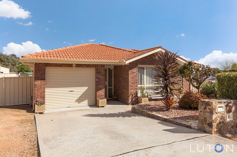4 Osborn Pl, Banks, ACT 2906