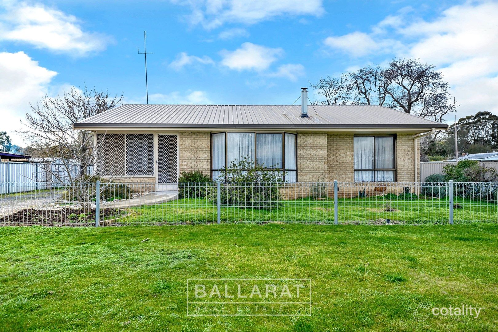 12 Lawrence St, Dunolly, VIC 3472