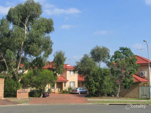 1/2 Galilee Cl, Bossley Park, NSW 2176