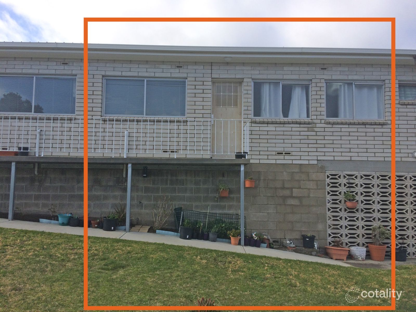 7/9 Lowanna Rd, Lindisfarne, TAS 7015