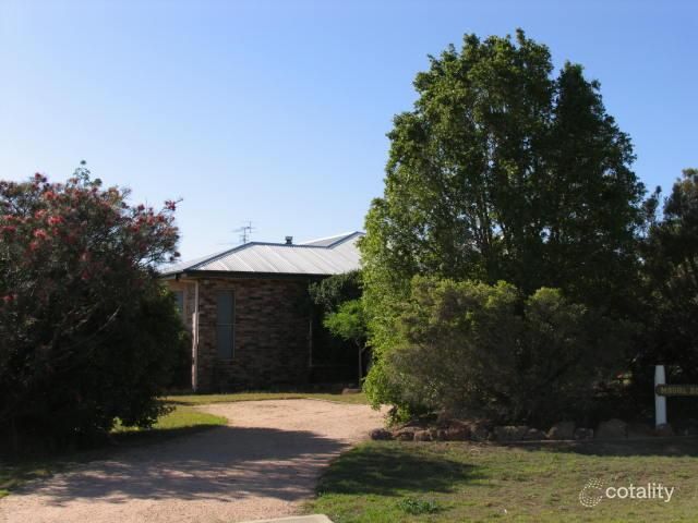 8 Tower Park Ct, Crows Nest, QLD 4355