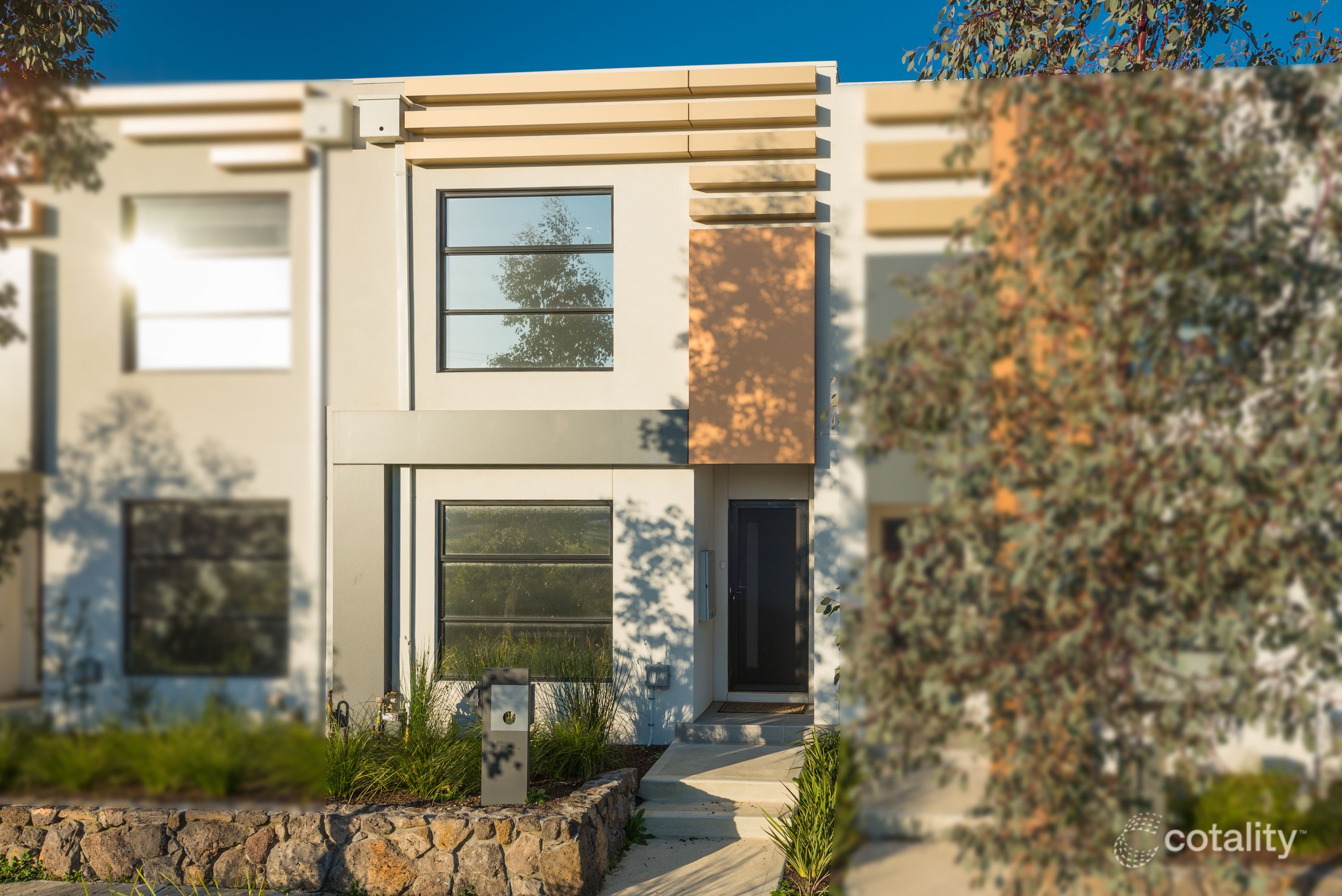 4 Lemnos Walk, Greenvale, VIC 3059