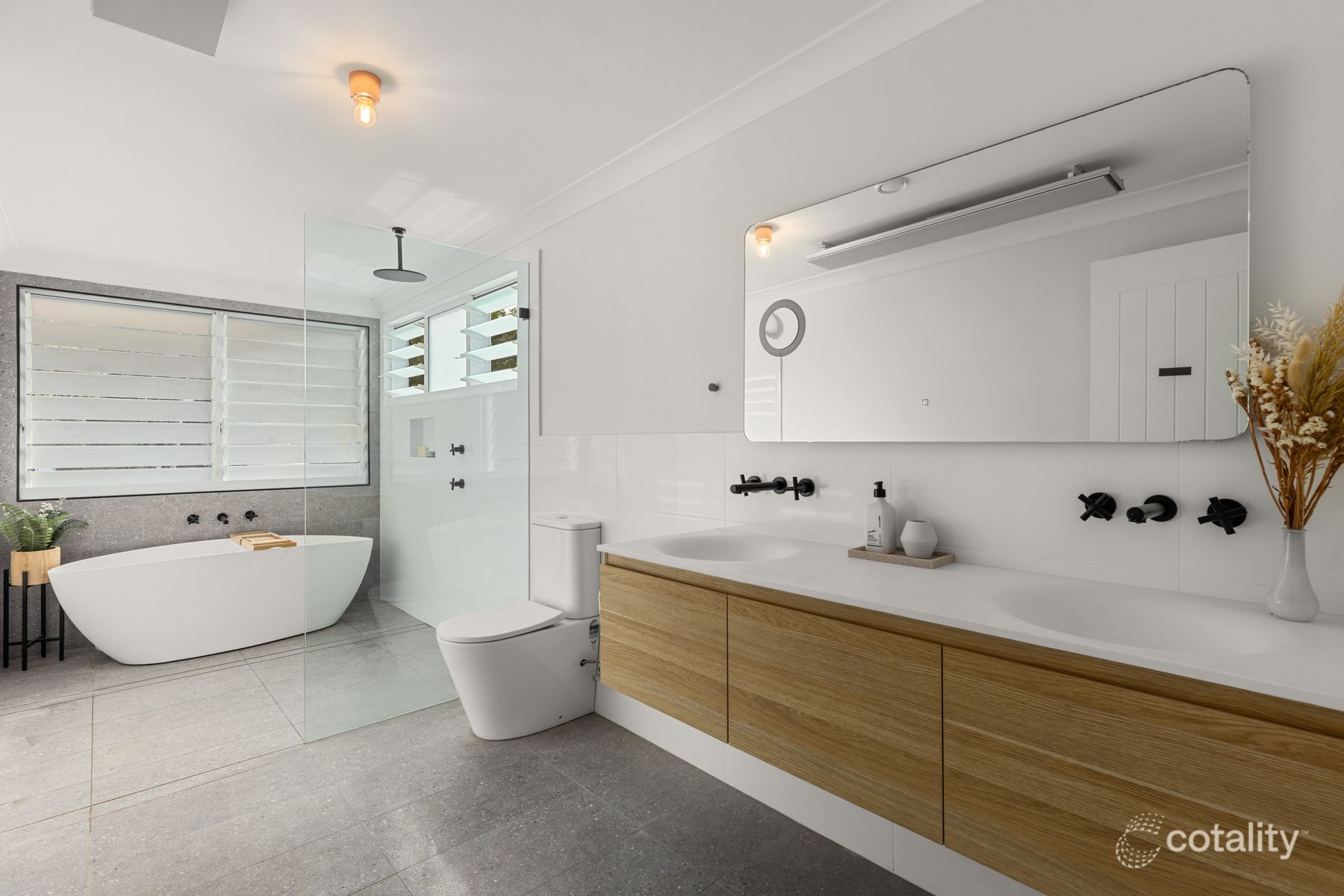 40 Queen Mary St, Callala Beach, NSW 2540