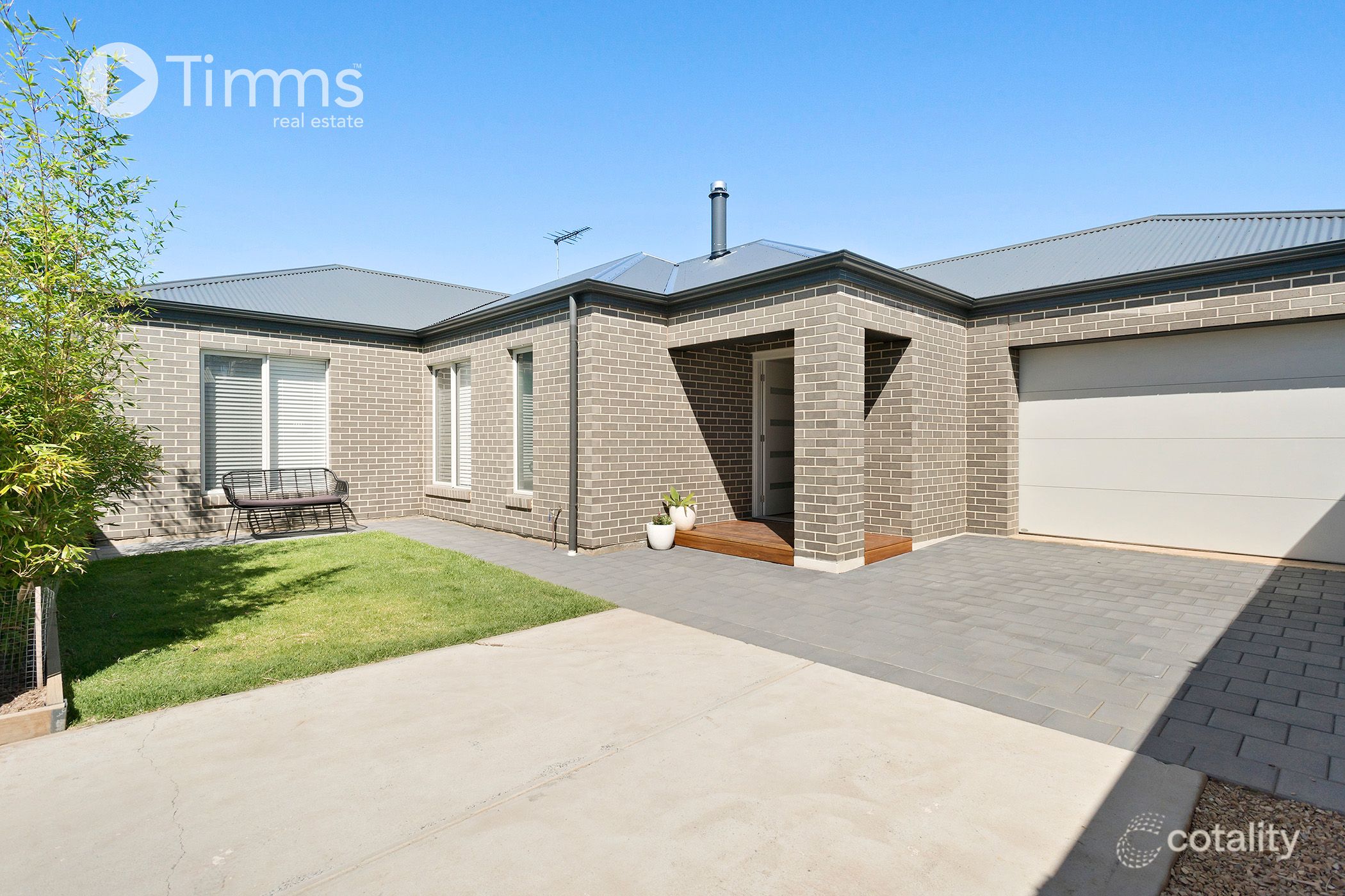 15a Griffiths Dr, Moana, SA 5169