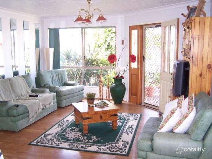 2/2 Edward Ave, Pottsville, NSW 2489