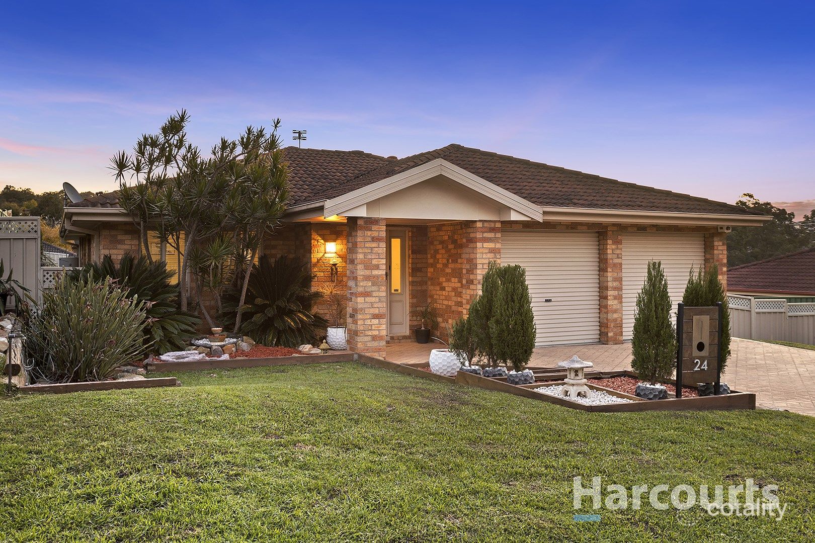 24 Cypress Cl, Fletcher, NSW 2287