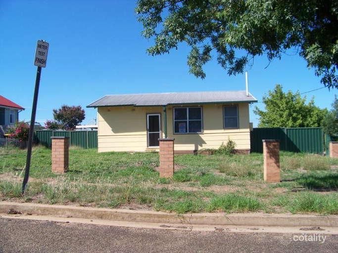 6 Queen St, Harden, NSW 2587