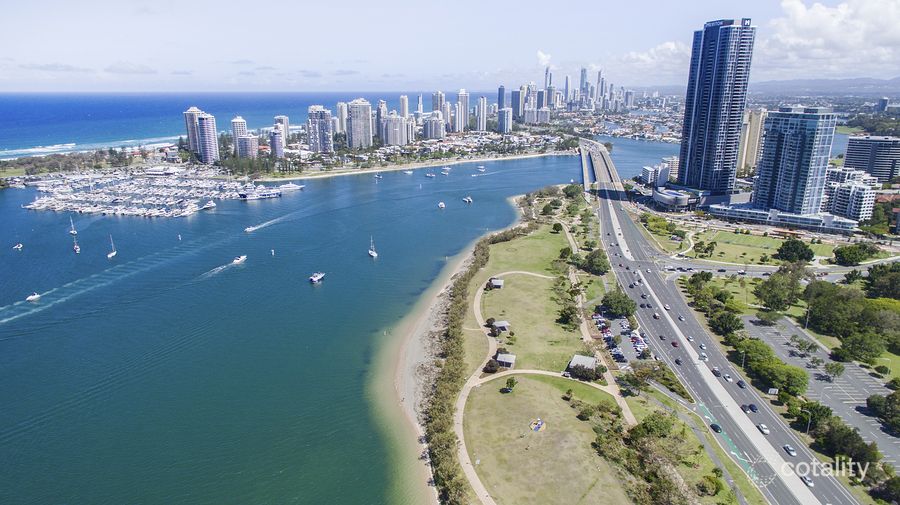 4 Brighton Pde, Southport, QLD 4215