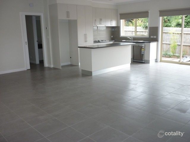 2/24 Cricklewood Ave, Frankston, VIC 3199