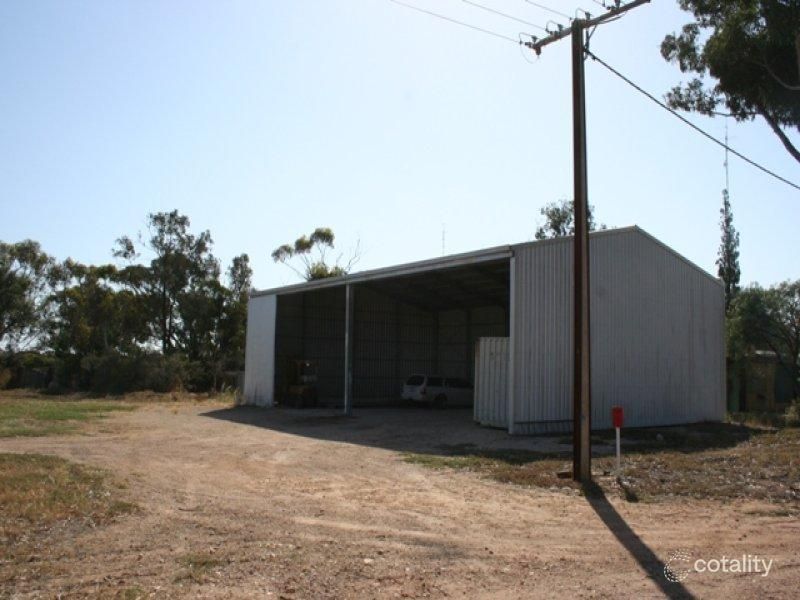 17 Railway Tce, Rudall, SA 5642