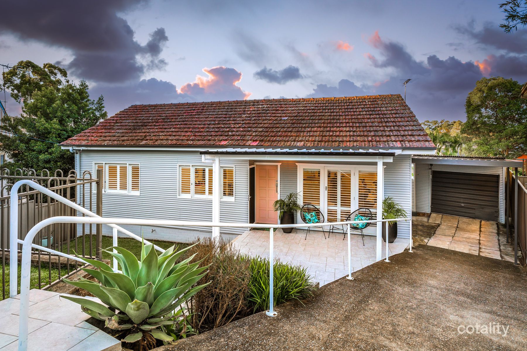 29 Stretham Ave, Picnic Point, NSW 2213