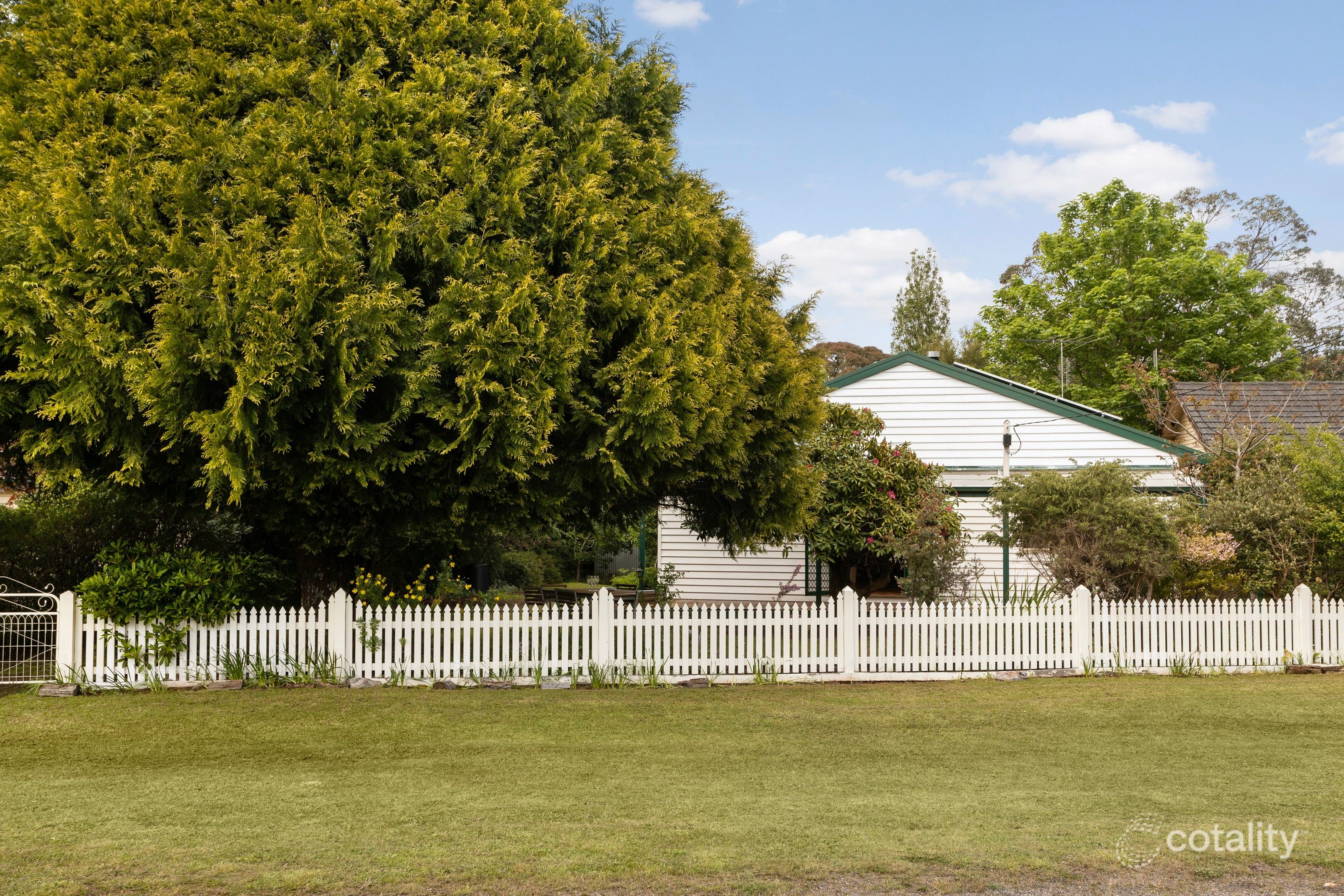 9 Mulcahys Rd, Trentham, VIC 3458