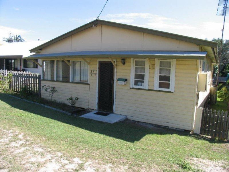 37 Yamba St, Yamba, NSW 2464