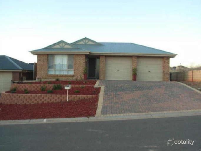 3 Hampshire Dr, Craigmore, SA 5114