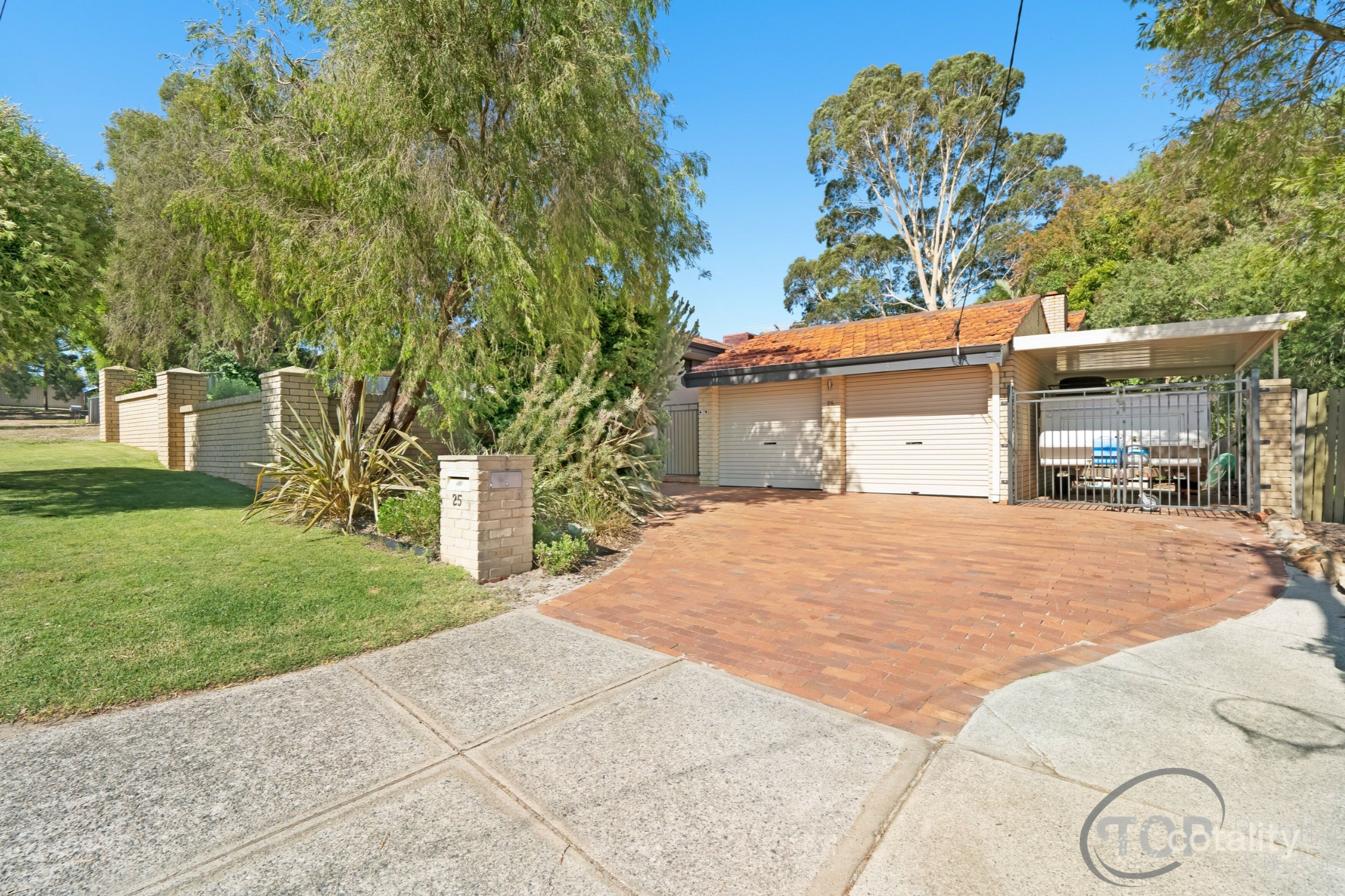 25 Farleigh Dr, Willetton, WA 6155