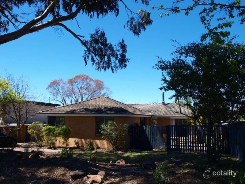 72 Mackellar Cres, Cook, ACT 2614