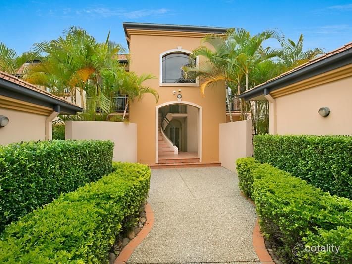 9/85 Palm Meadows Dr, Carrara, QLD 4211