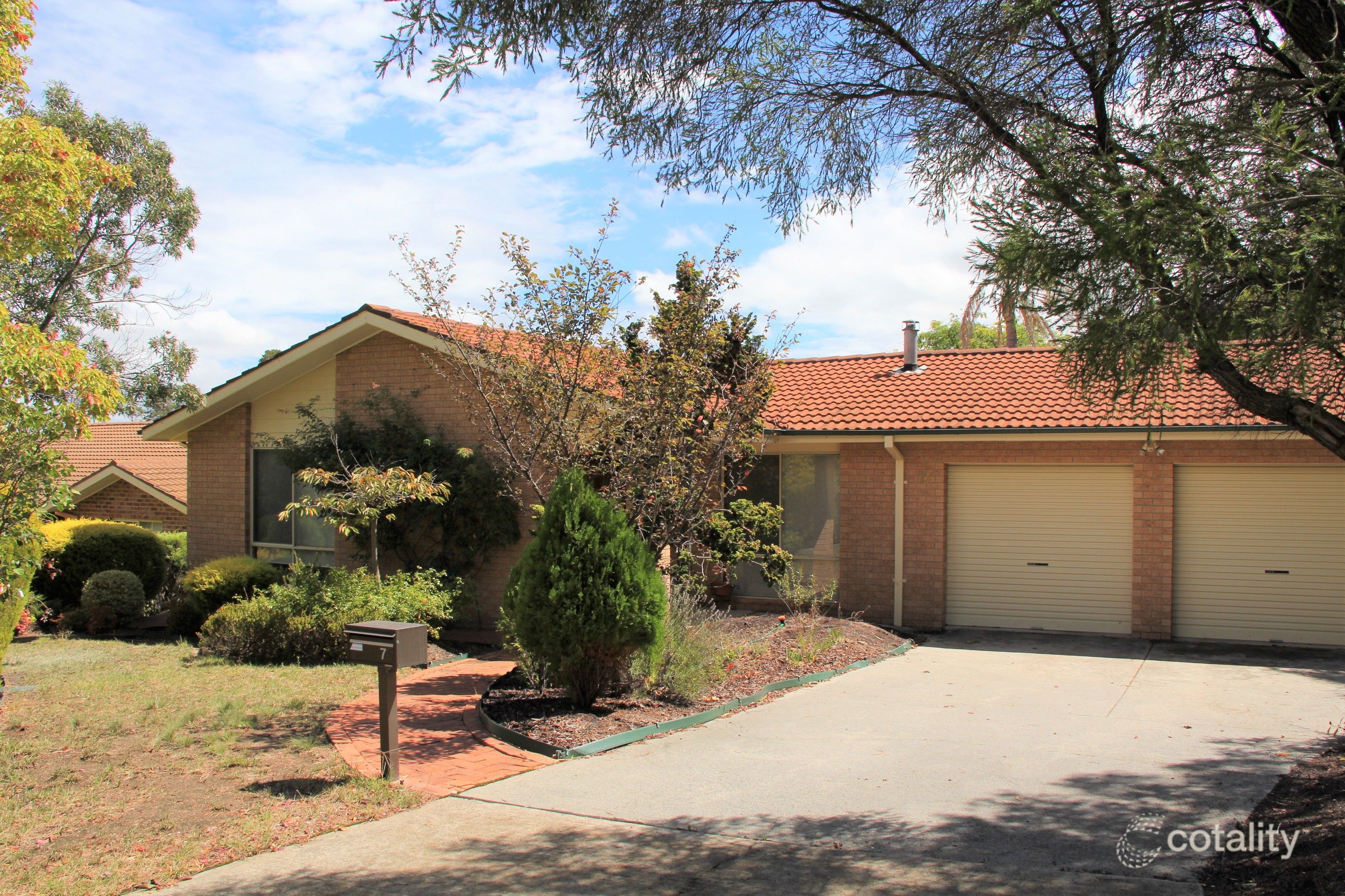 7 Taber Pl, Isaacs, ACT 2607