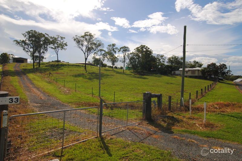33 Balfour St, Mount Larcom, QLD 4695