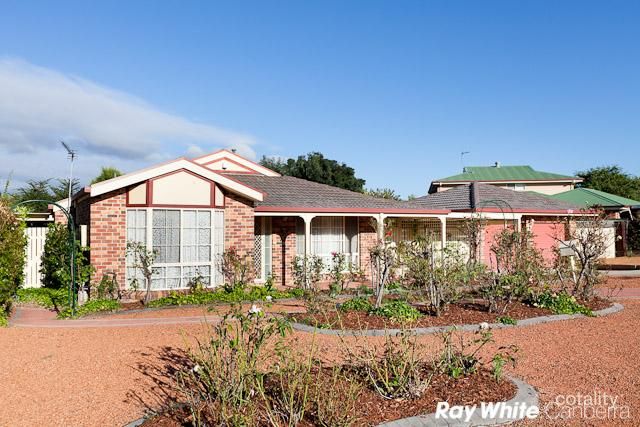 35 Lewis Luxton Ave, Gordon, ACT 2906