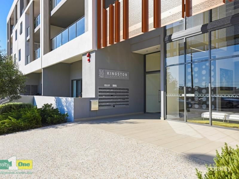 73/16 Midgegooroo Ave, Cockburn Central, WA 6164