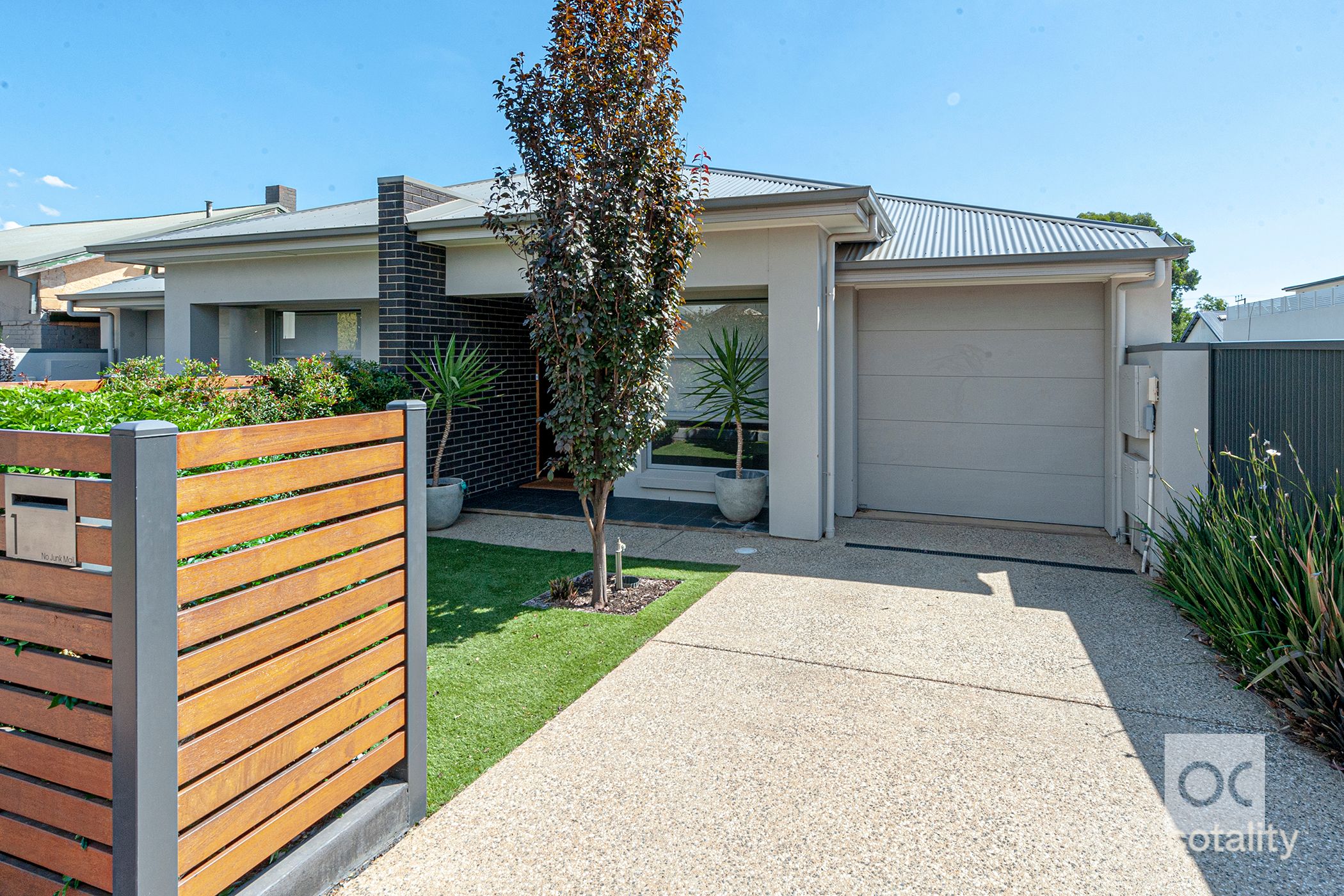 1 Toowong Ave, Kensington Park, SA 5068