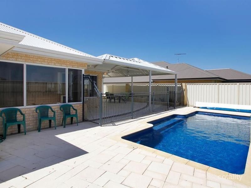 29 Seaspray Cres, Jindalee, WA 6036