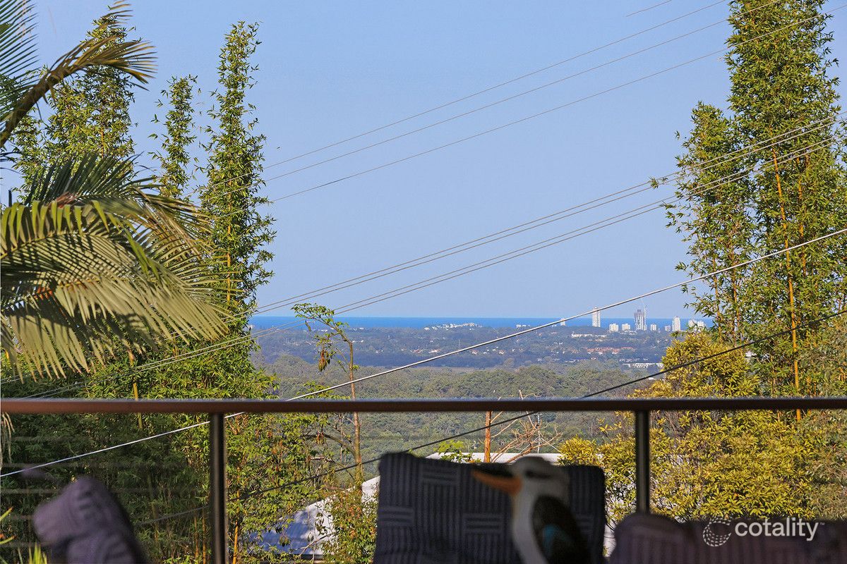 27 Glenrowan Dr, Tallai, QLD 4213