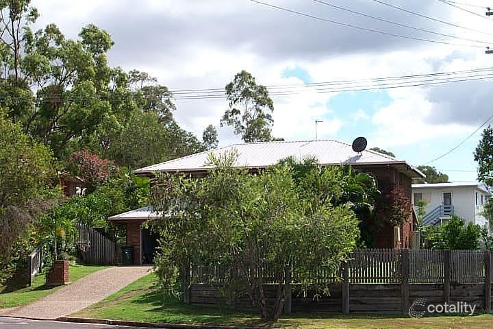 18 Carinya Dr, Clinton, QLD 4680