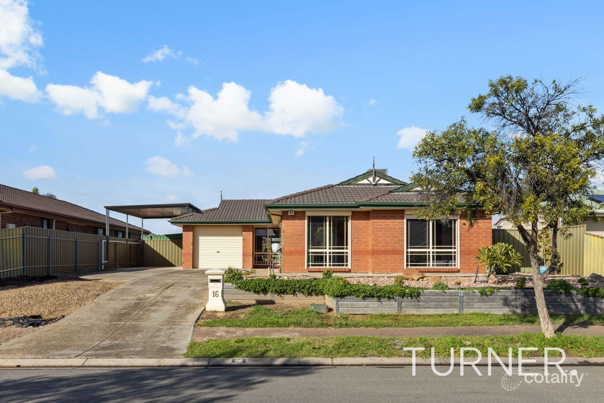 16 Columbia St, Paralowie, SA 5108