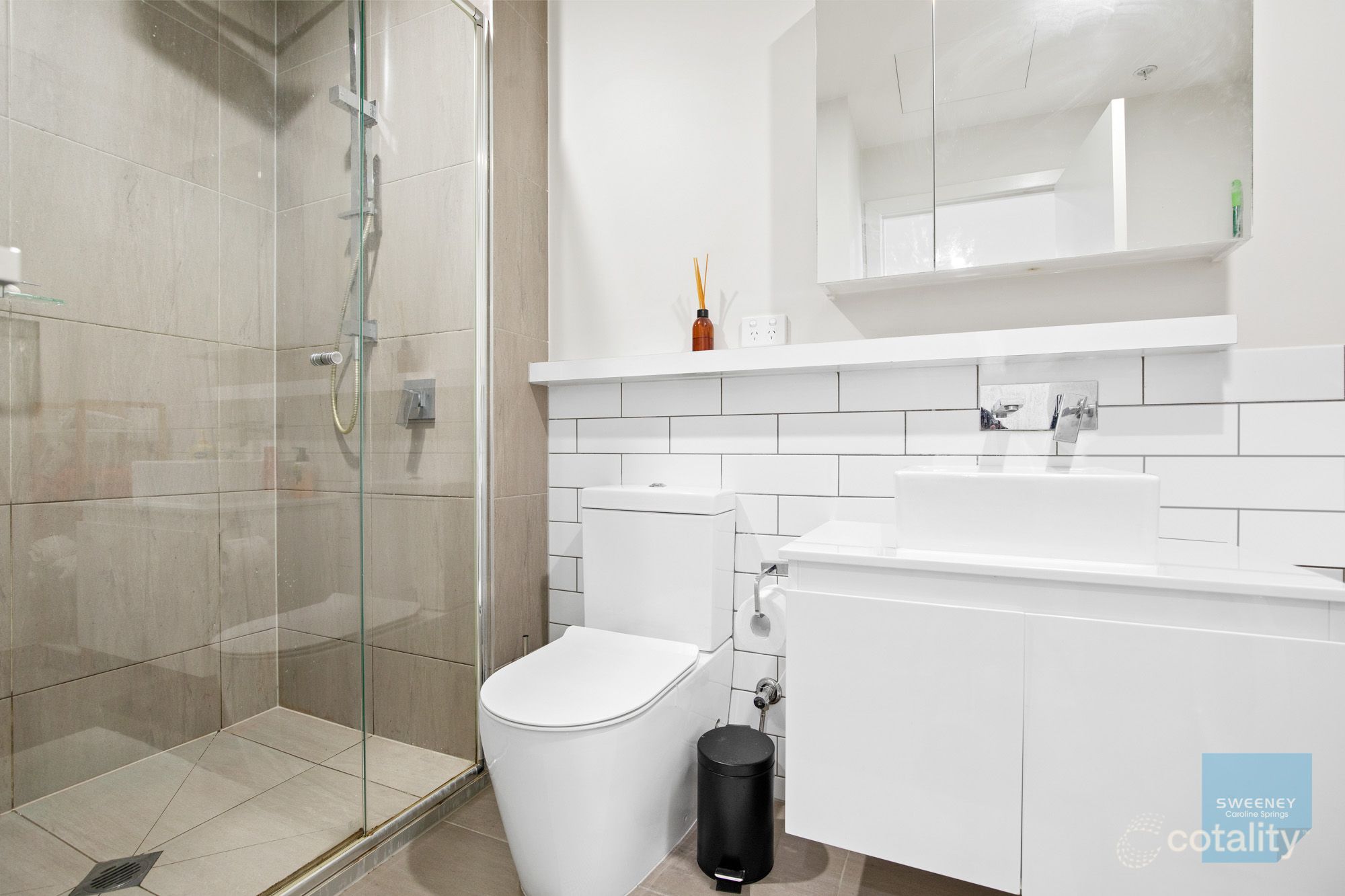 317/9 Commercial Rd, Caroline Springs, VIC 3023