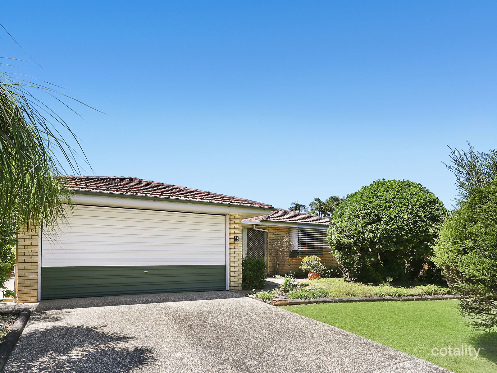 74 Springfield St, Macgregor, QLD 4109